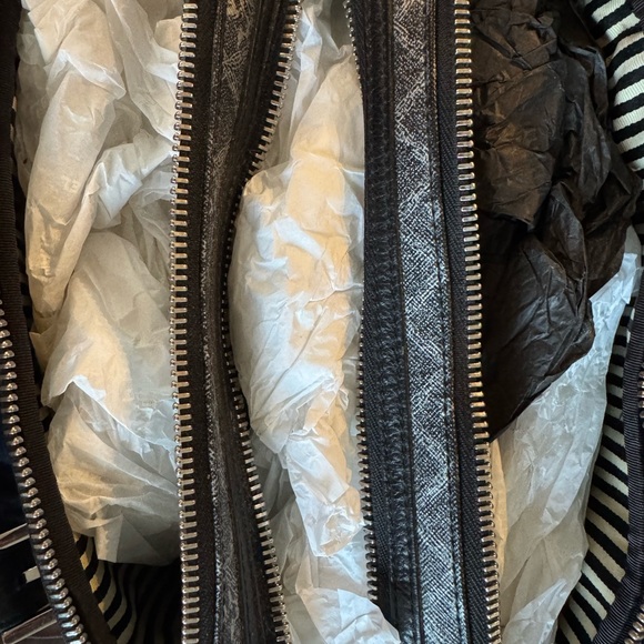 L.A.M.B. Oxford Silver Triple Zip Satchel Handbag - Picture 9 of 11